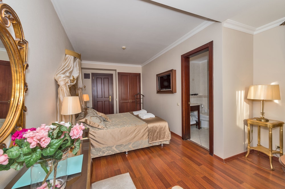 Hotel Daphne 23/64