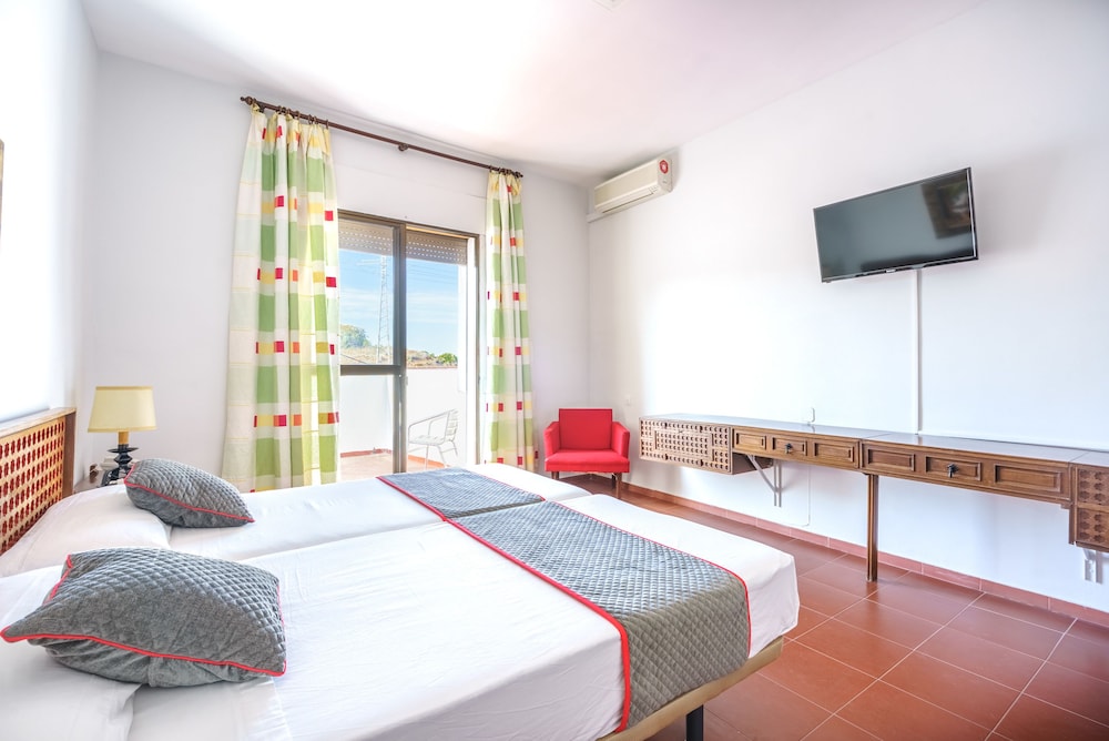 OYO HOTEL LAS CUMBRES 29/39