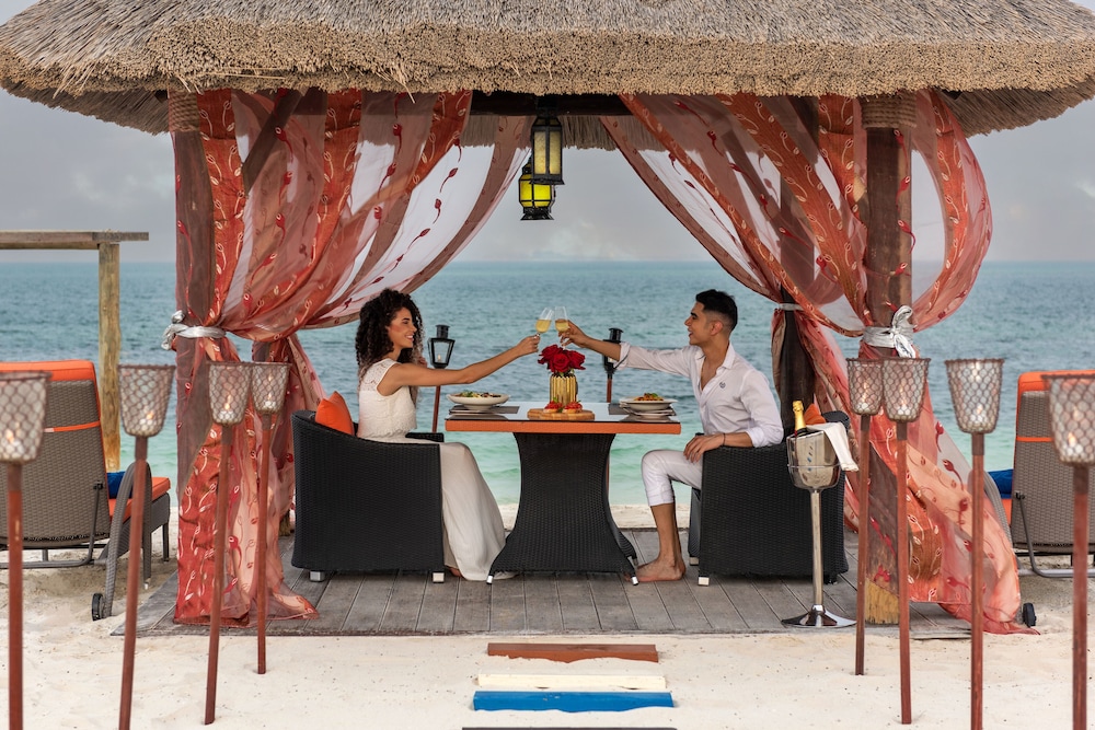Al Maya Island & Resort 20/44
