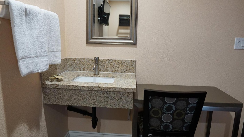 Holly Crest Hotel - Los Angeles, LAX Airport 23/26