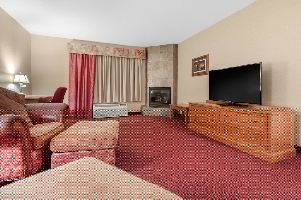 Norfolk Lodge Suites Ascend Hotel Collection 23/32