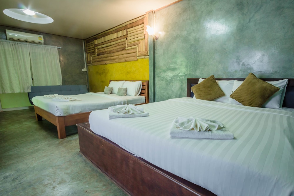 Riverpool Resort 14/50