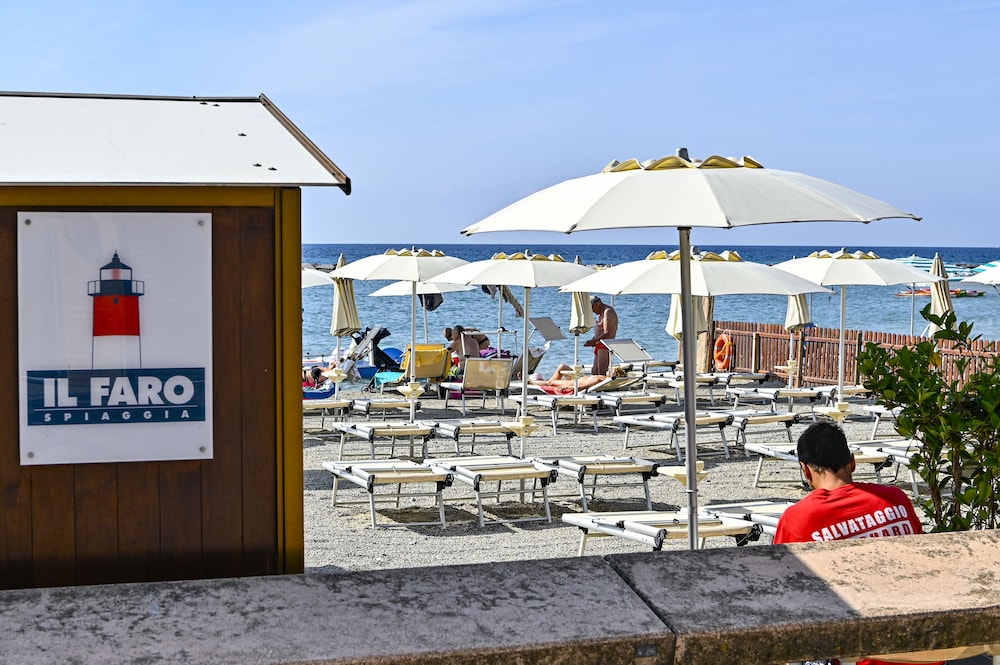 Hotel Delle Rose 37/50