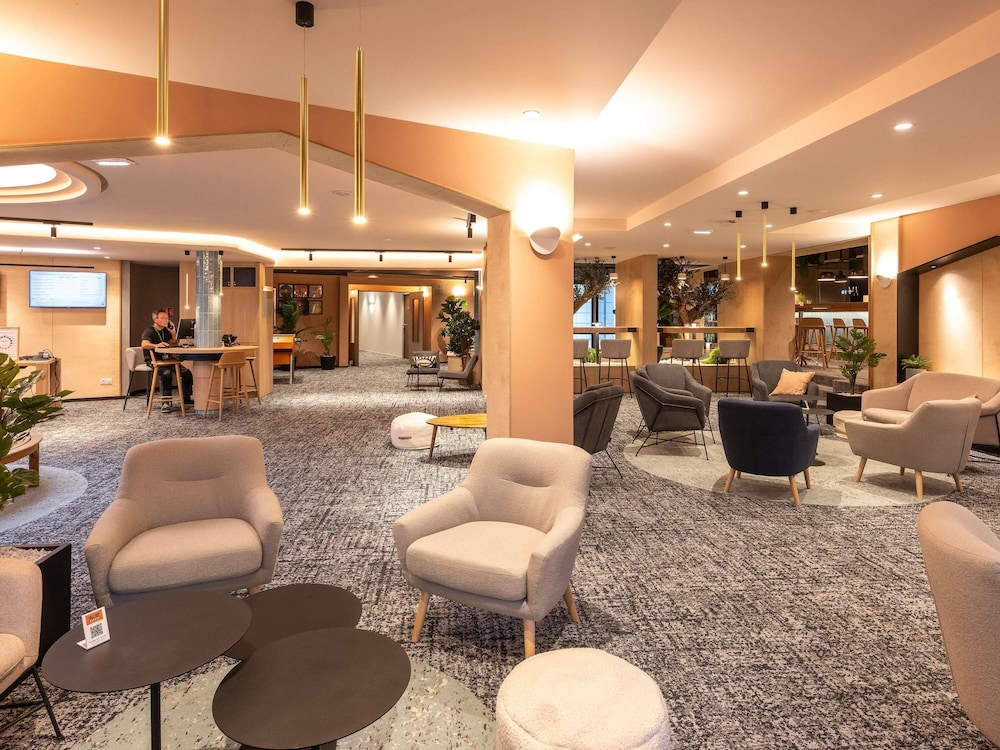 Novotel Macon Nord 49/74