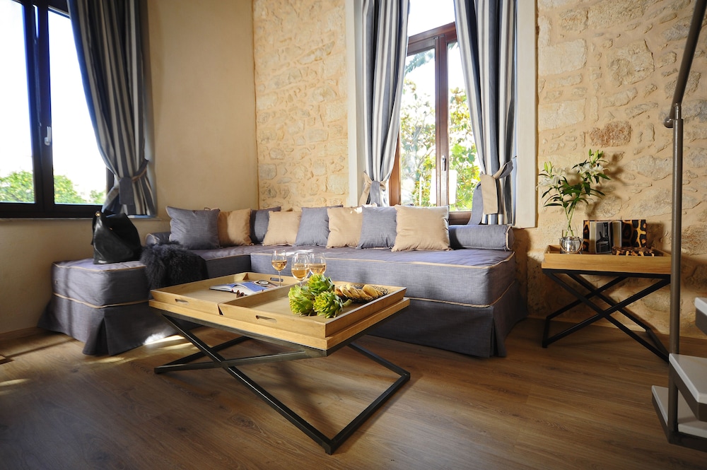 Pepi Boutique Hotel 25/50