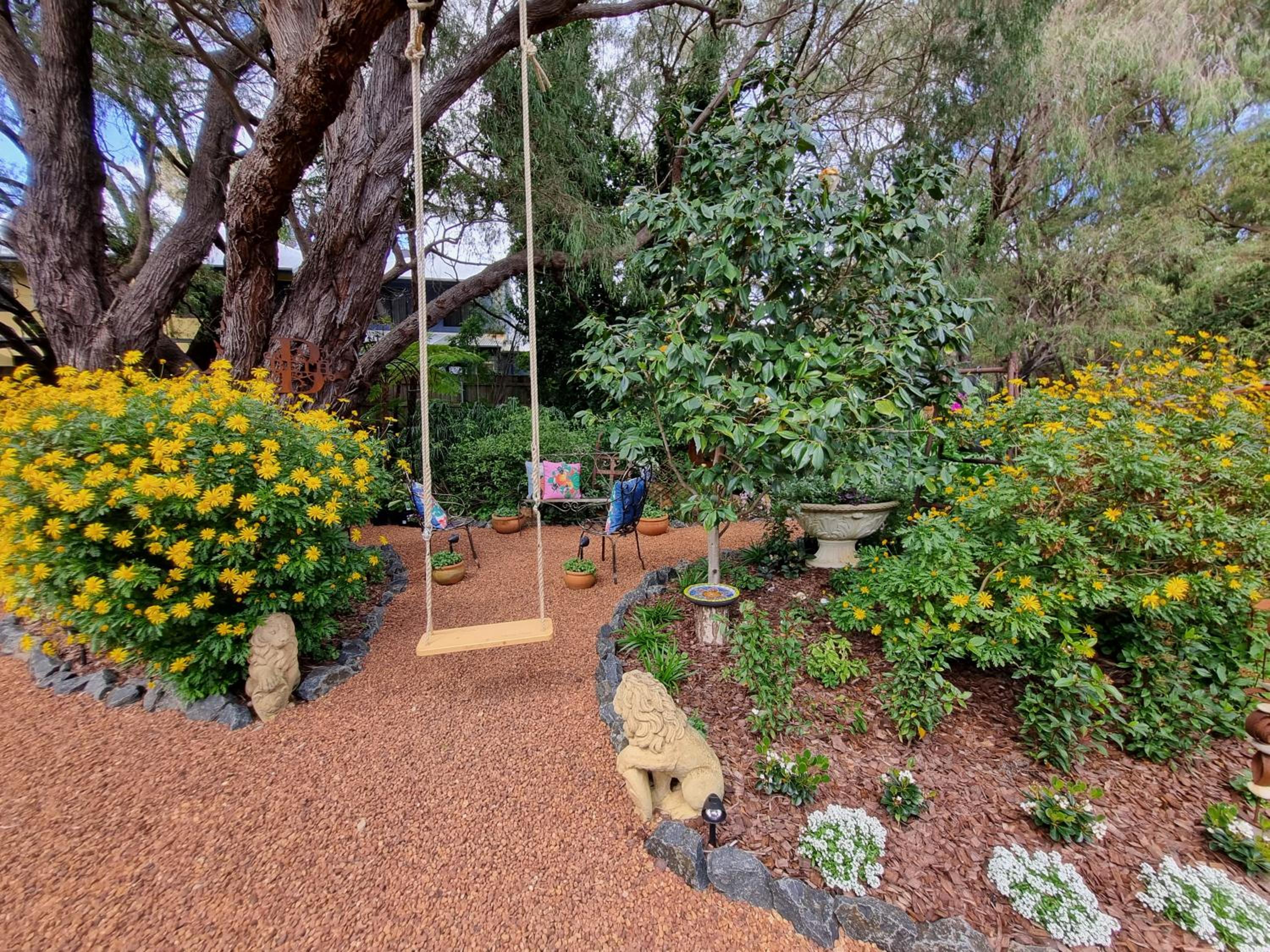 ROSEWOOD GUESTHOUSE 36/50