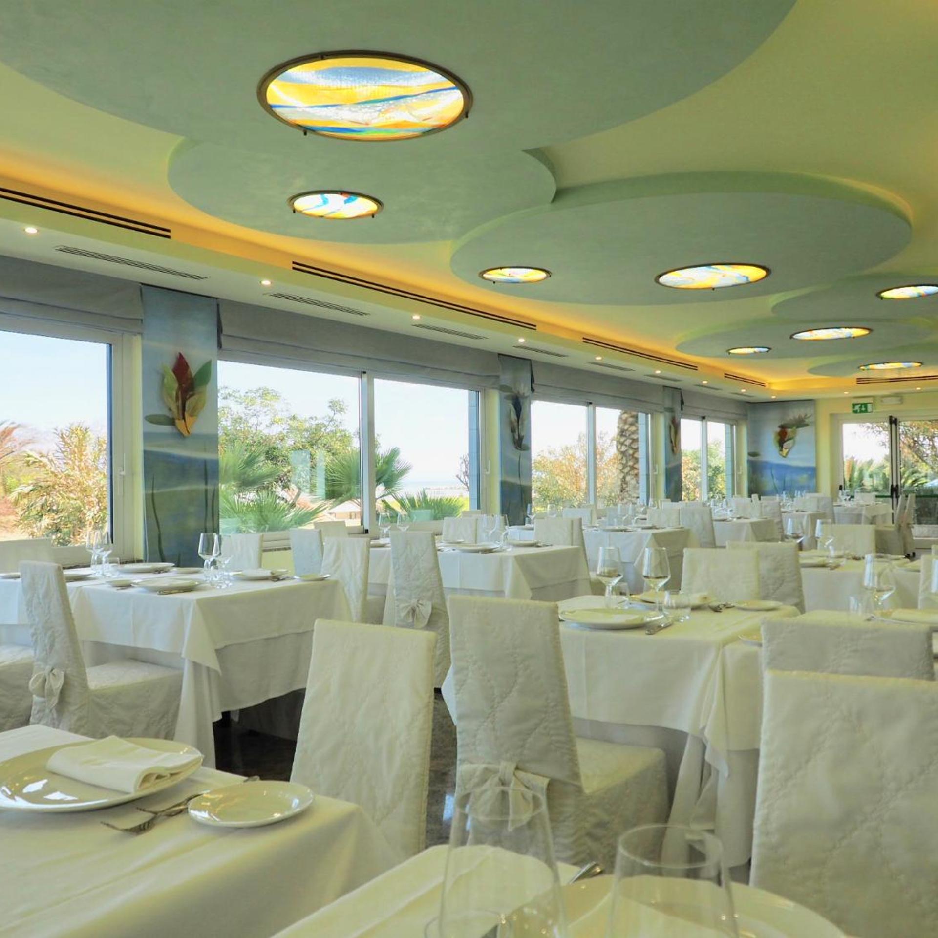 Hotel Royal 33/50