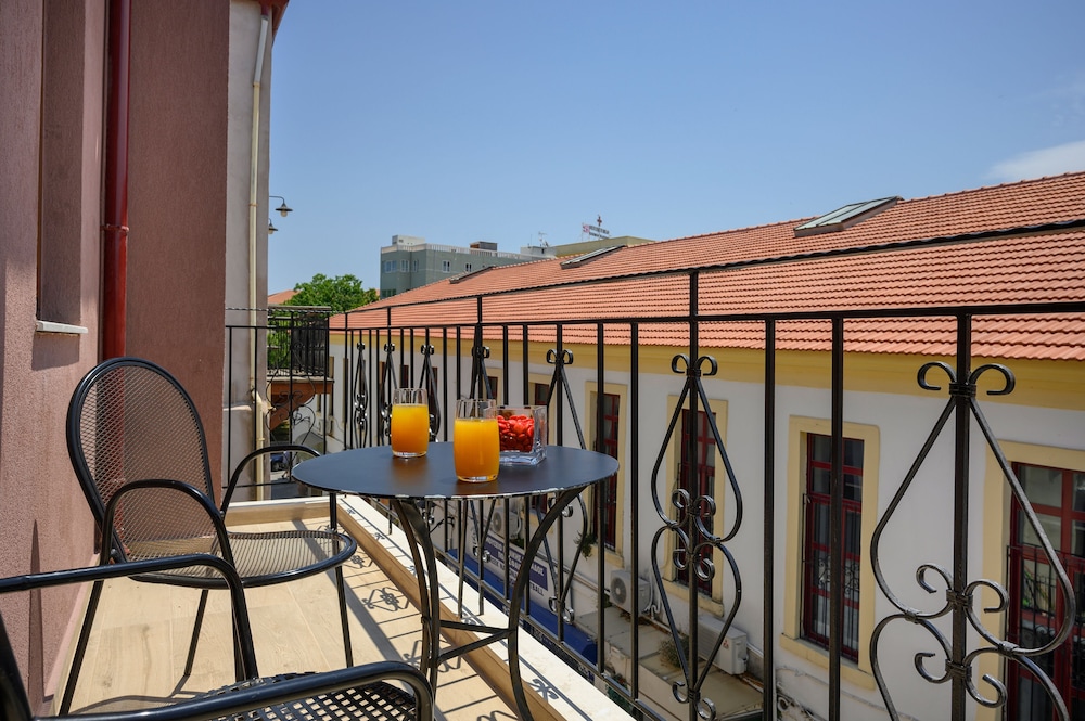 Minaret Suites and Apartments 26/50