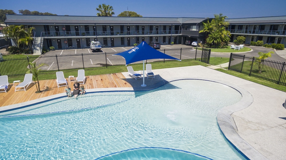 HOTEL FORSTER(FORMERLY LAKESWAY MOTOR INN) 52/65