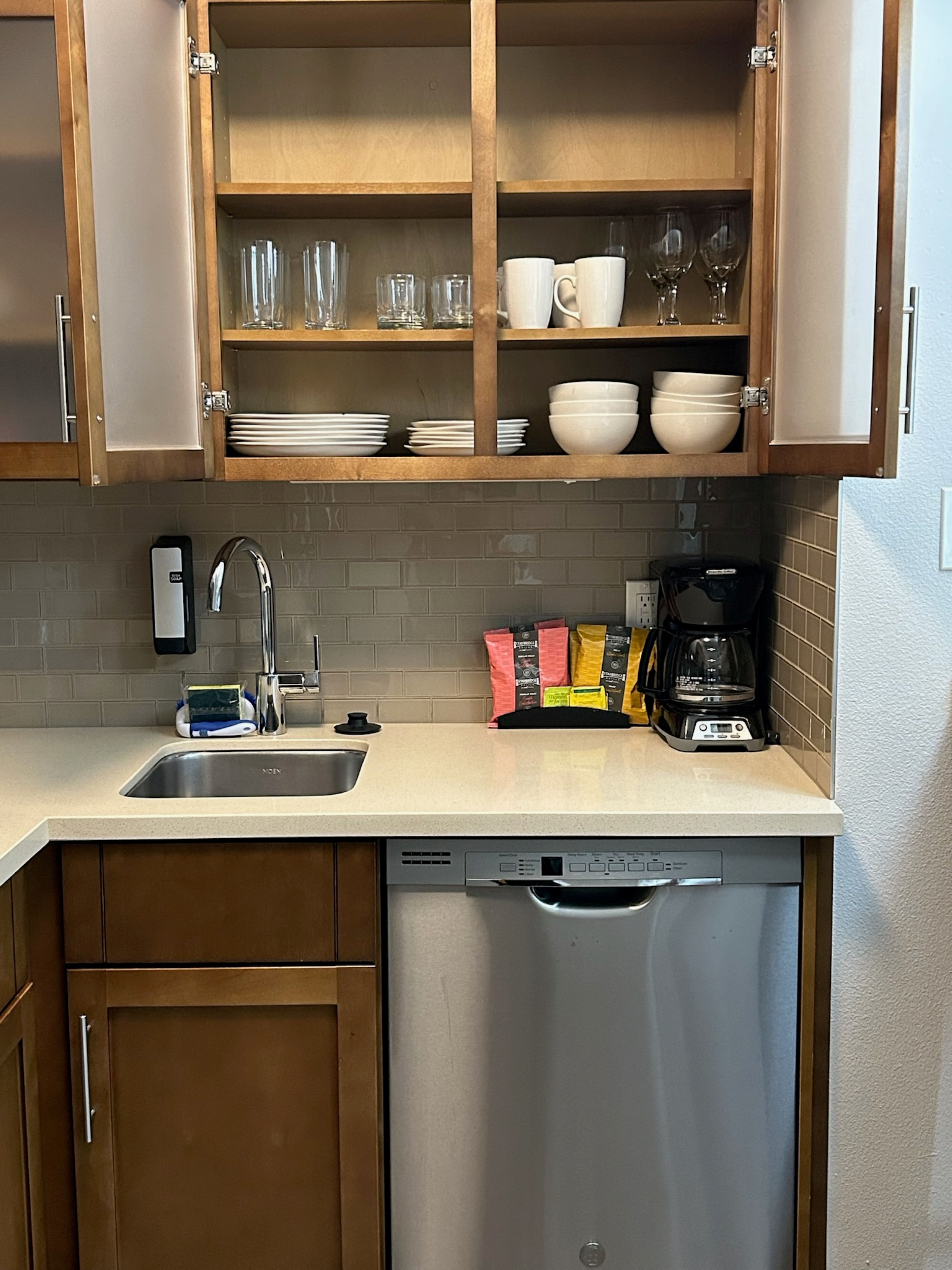 Staybridge Suites Hillsboro South 75/76