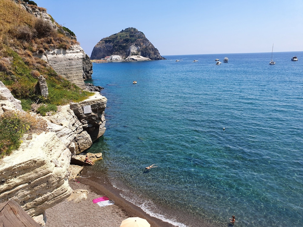 Hotel Ischia Casa Nicola 38/50