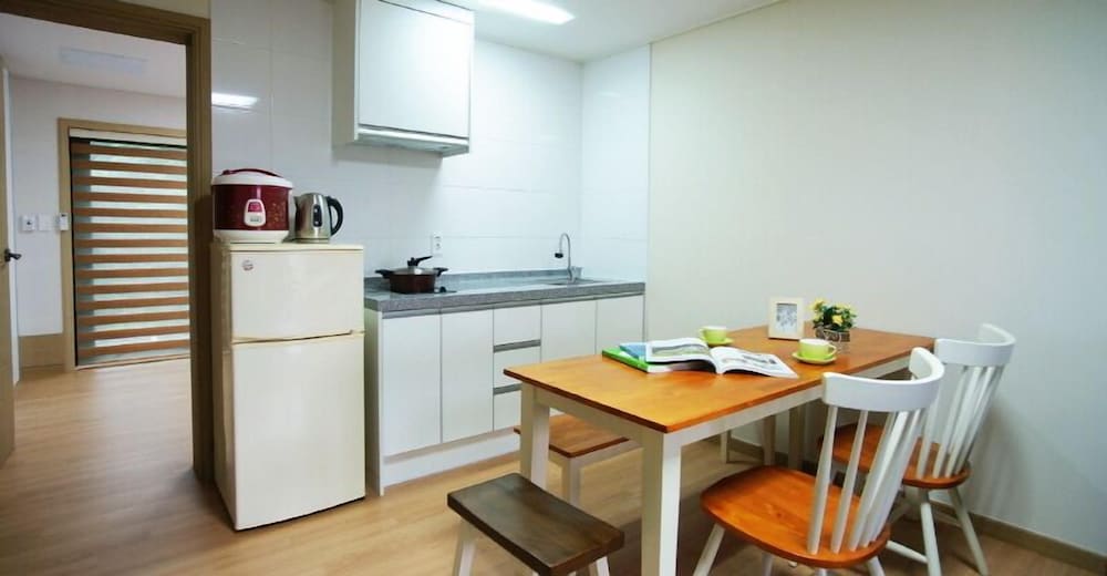 Jeju Gotjawal Geomoon Oreum Pension 31/50