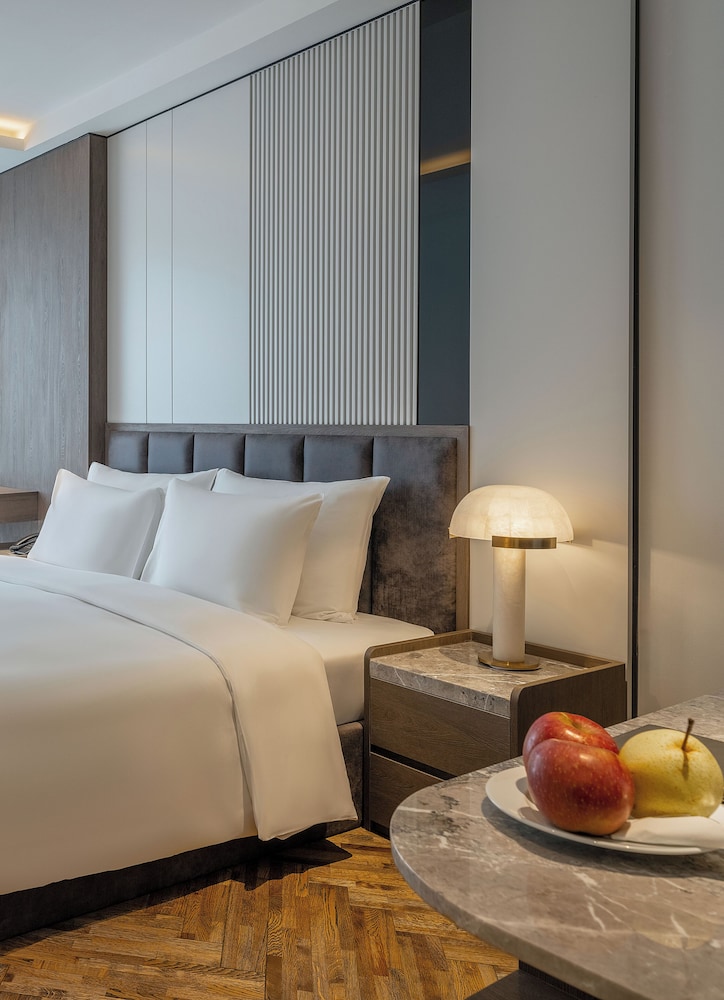 H Hotel Ha Noi 17/37