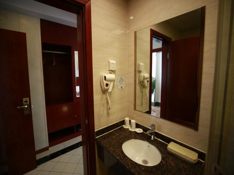 GreenTree Inn Suzhou Kunshan Beimen Road Mold City Express Hotel 49/51