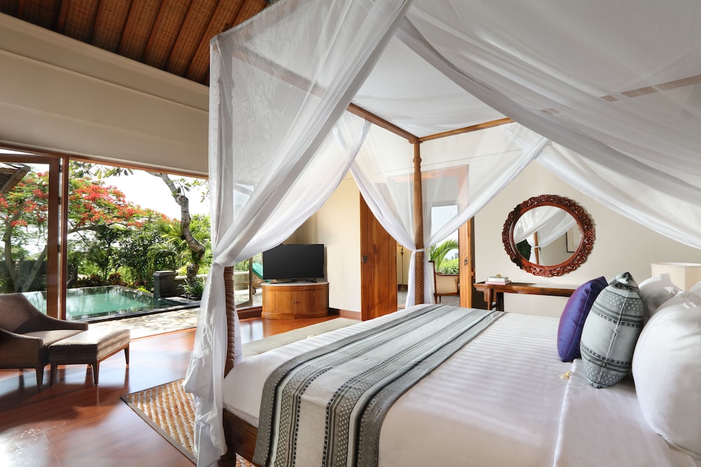 THE SHANTI RESIDENCE AND RESORT 23/66