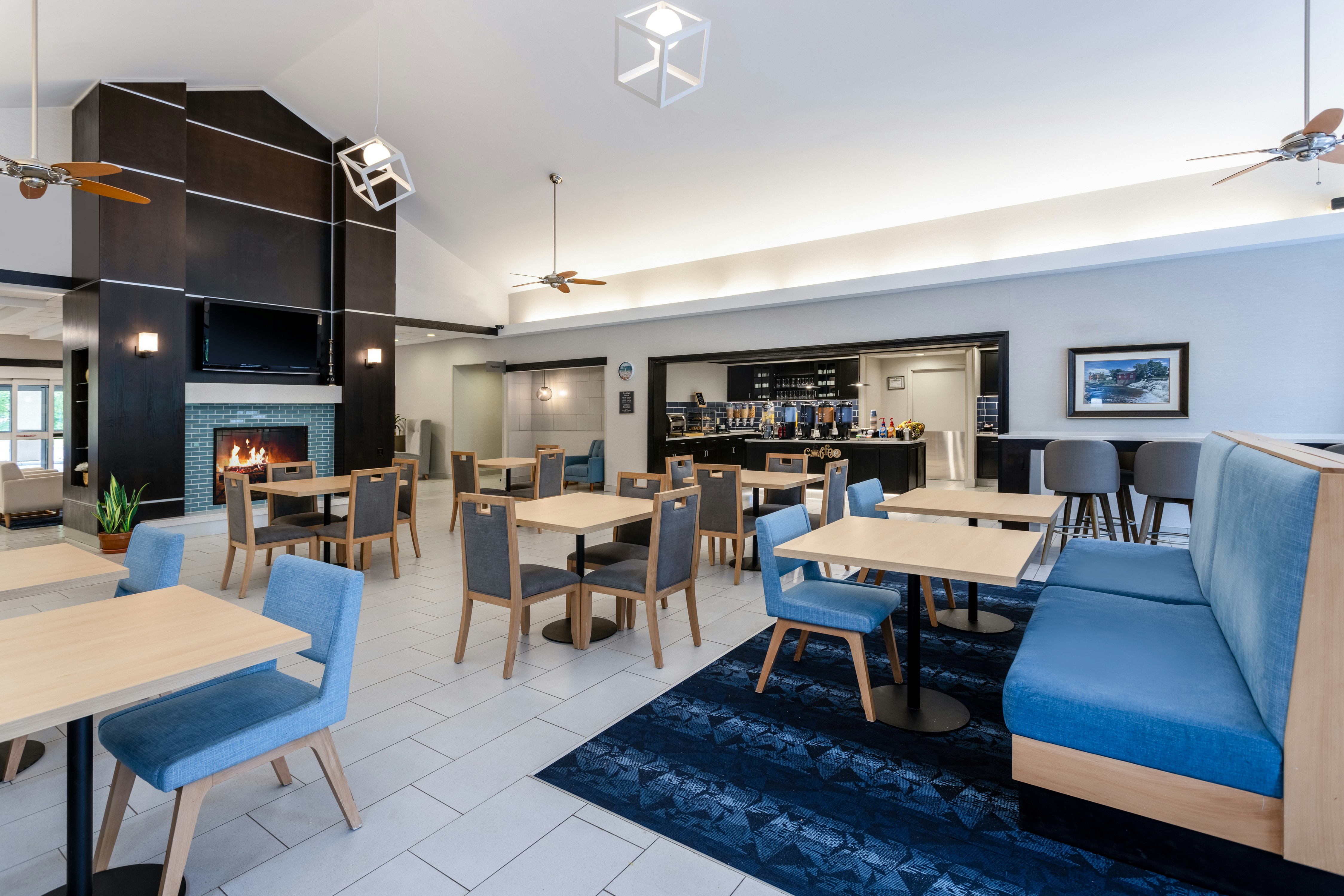 Homewood Suites by Hilton Rochester/Greece, NY 17/24