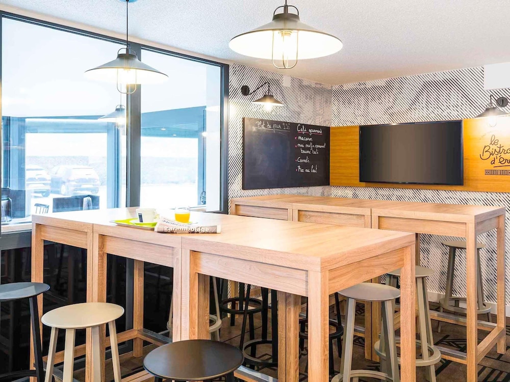 Ibis Styles Rouen Val-de-Reuil 55/78