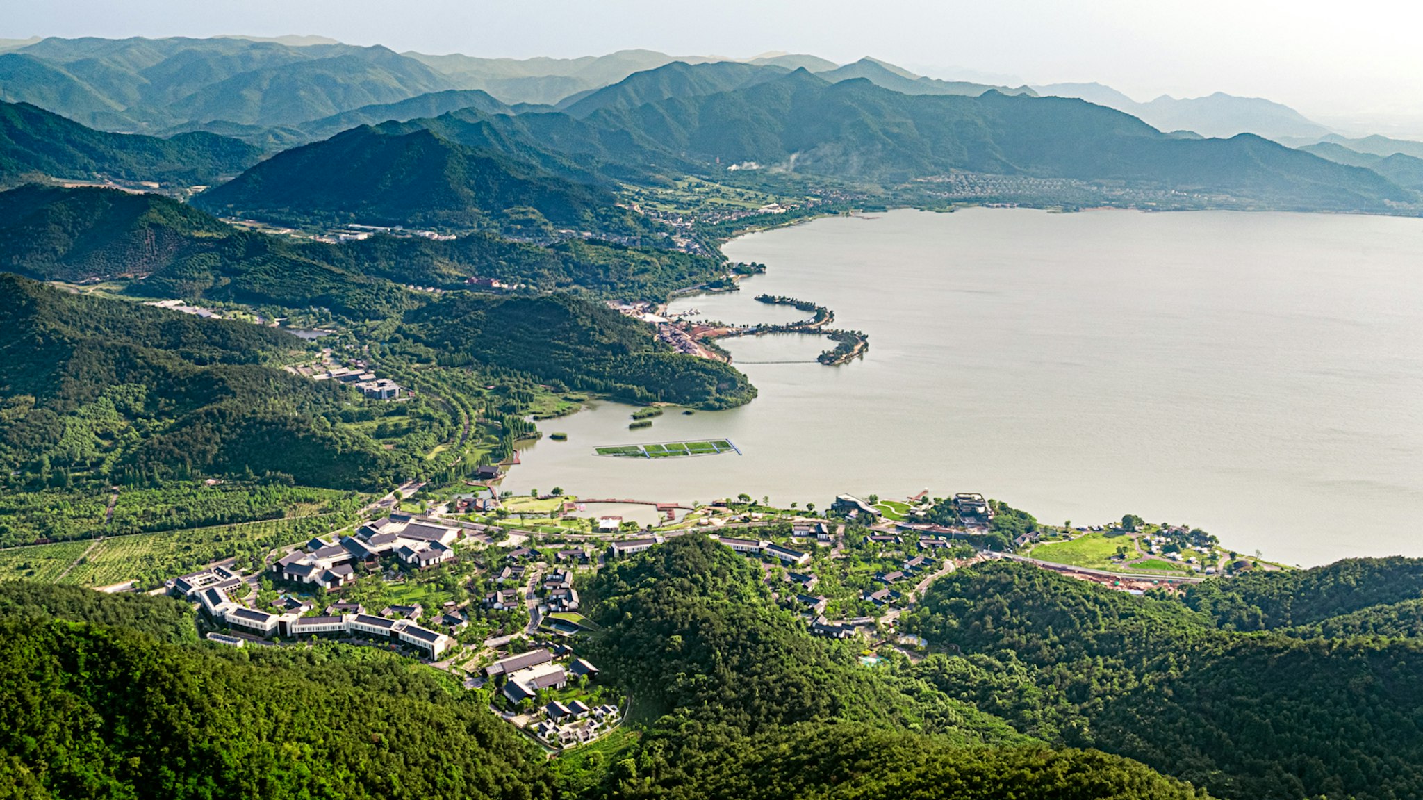 Cordis Dongqian Lake Ningbo 48/54
