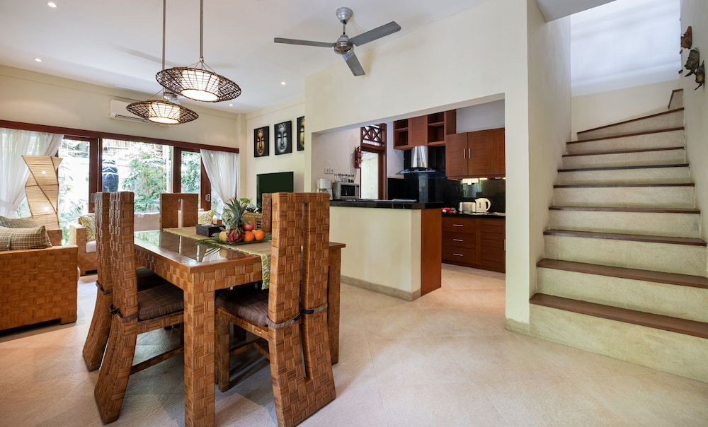 Villa Seriska Seminyak Bali 5/50