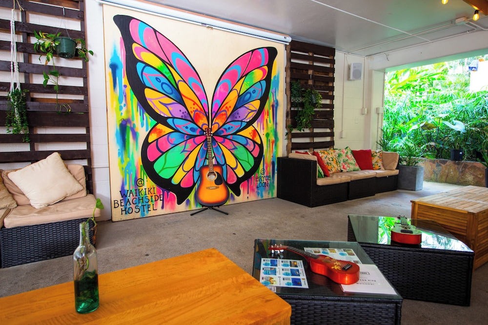 Waikiki Beachside Hostel 48/66