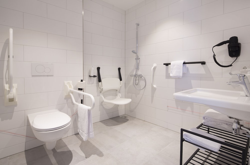 Corendon Urban Amsterdam Schiphol Airport Hotel 62/66