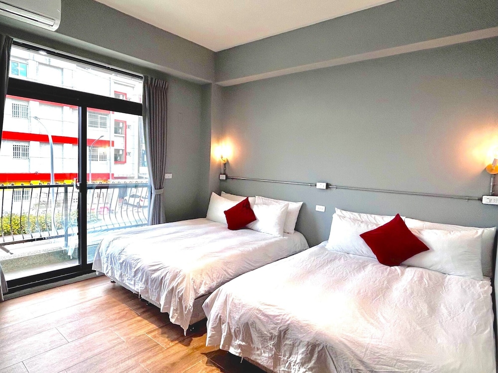 Standard, Quadruple, 2 Double Beds, Balcony