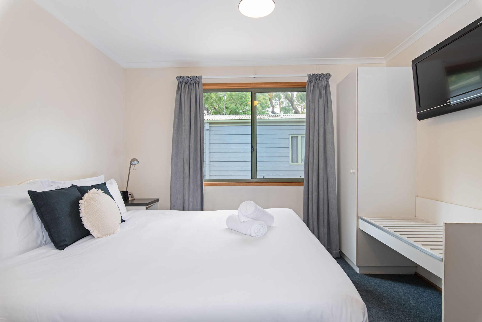 Executive, Cabin, King Bed