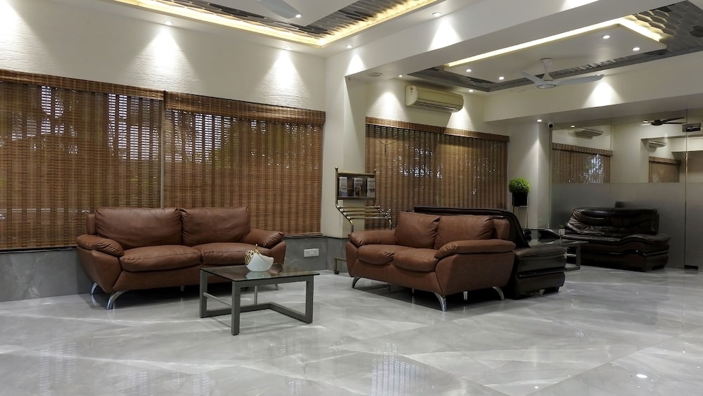 Hotel Sai Miracle 34/49