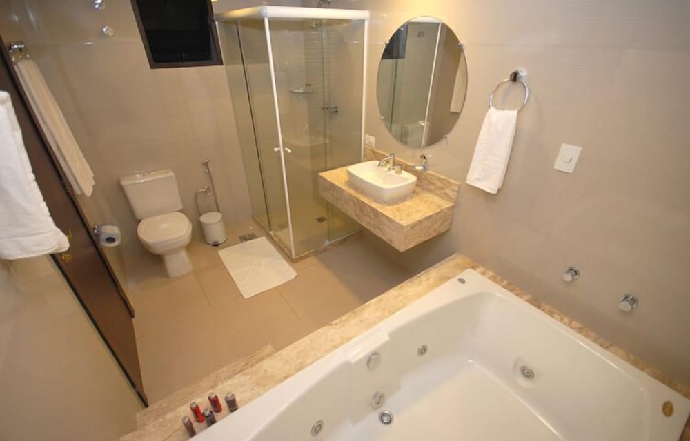 GRAN CONTINENTAL HOTEL 23/24