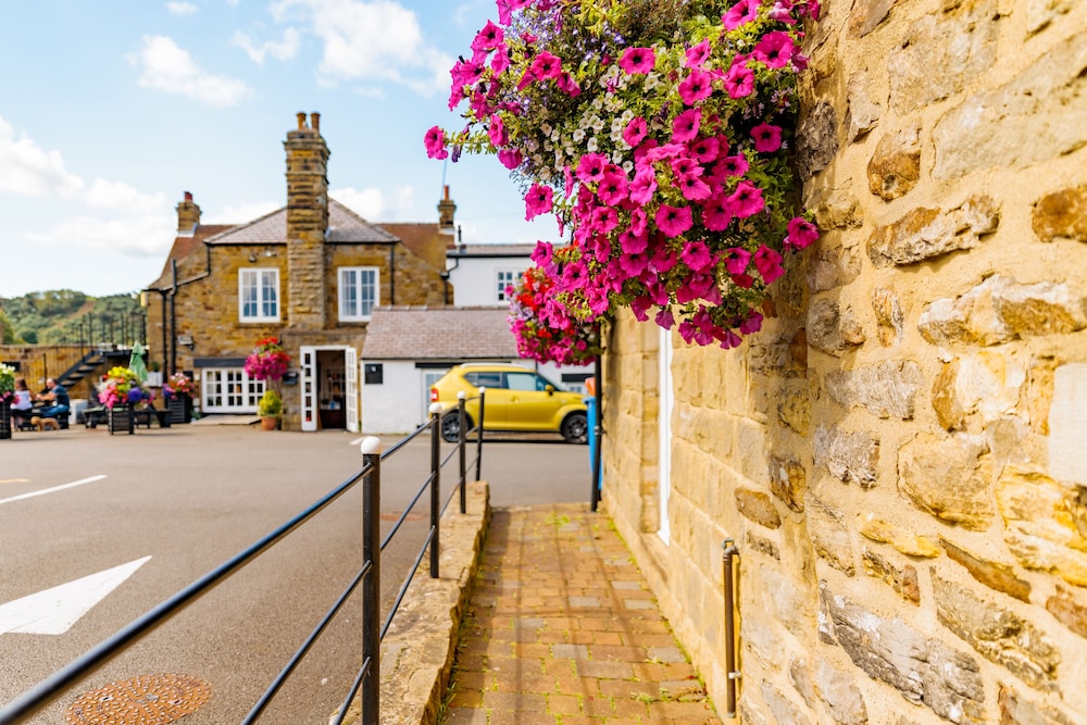 Blacksmiths Arms Inn 49/53