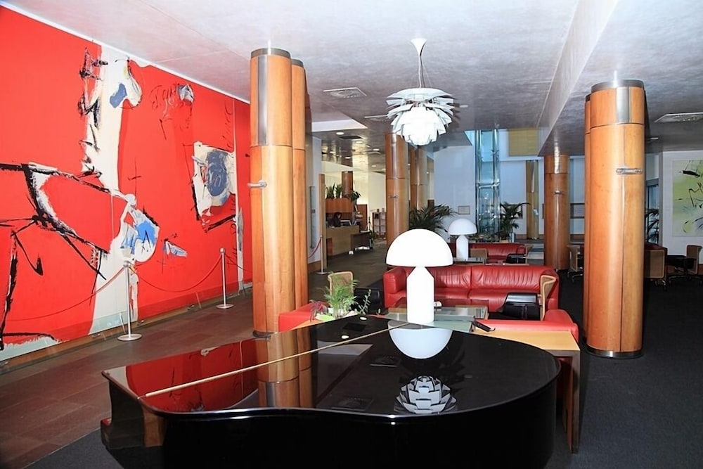 Gran Hotel Lakua 48/49