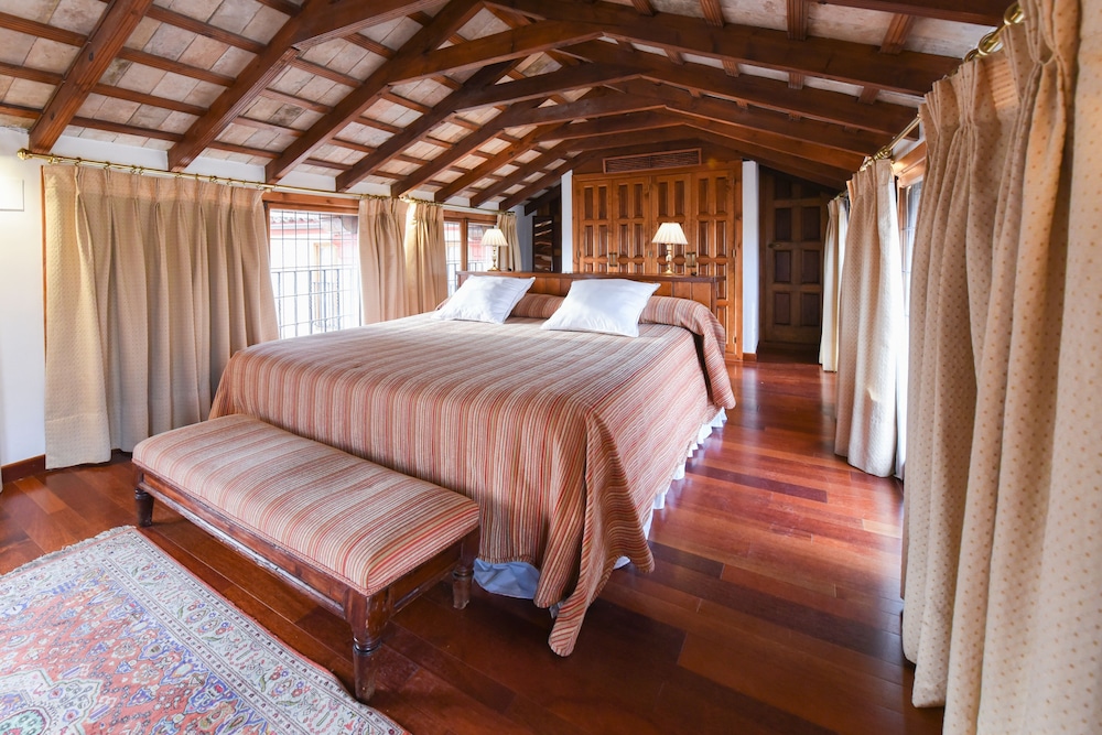 جناح جونيور، Las Casas De La Juderia Sevilla 6/10