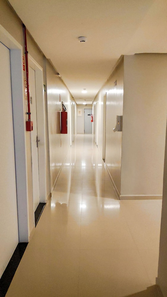 Falcao Hotel 6/44