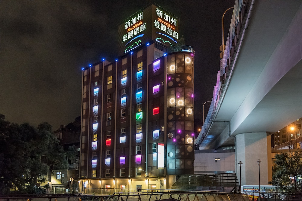 New California Hotel 2/46