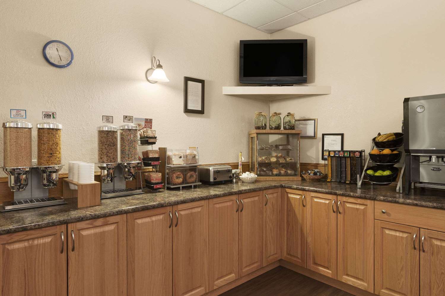 High Prairie Inn 16/20