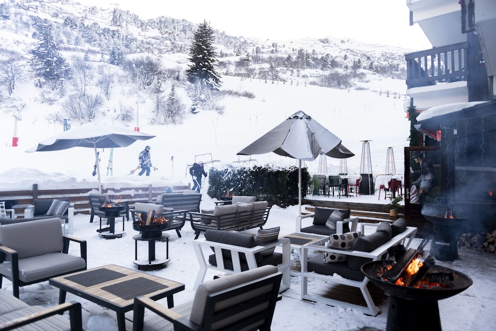 Hotel La Tarentaise 28/50