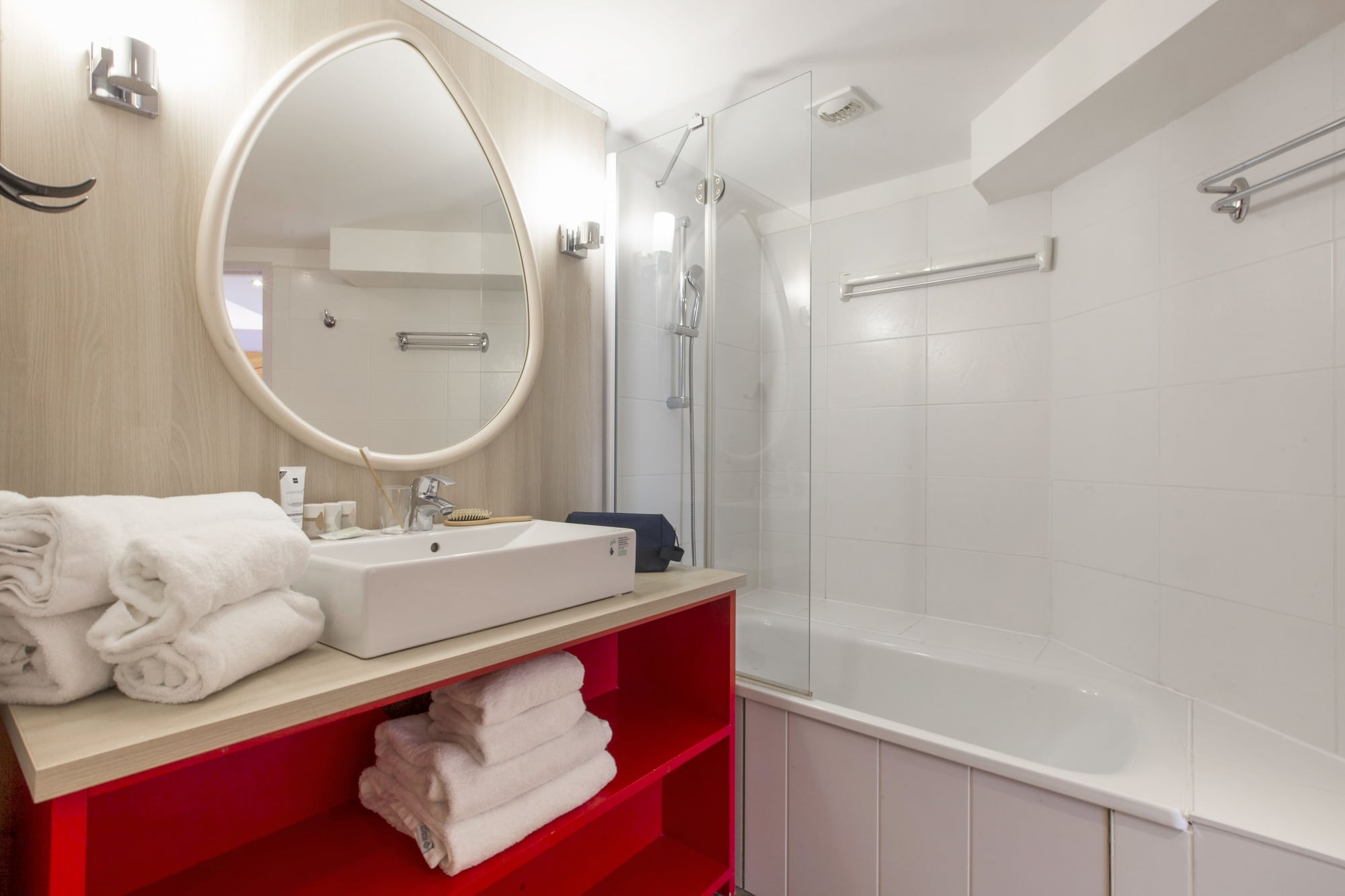 شقة بسريرين منفصلين بغرفة نوم واحدة مع أريكة، Pierre And Vacances Premium Residence Haguna Formerly Pierre And Vancances Residence Haguna 3/3