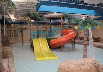 Quality Inn Suites Palm Island Indoor Waterpark 62/67