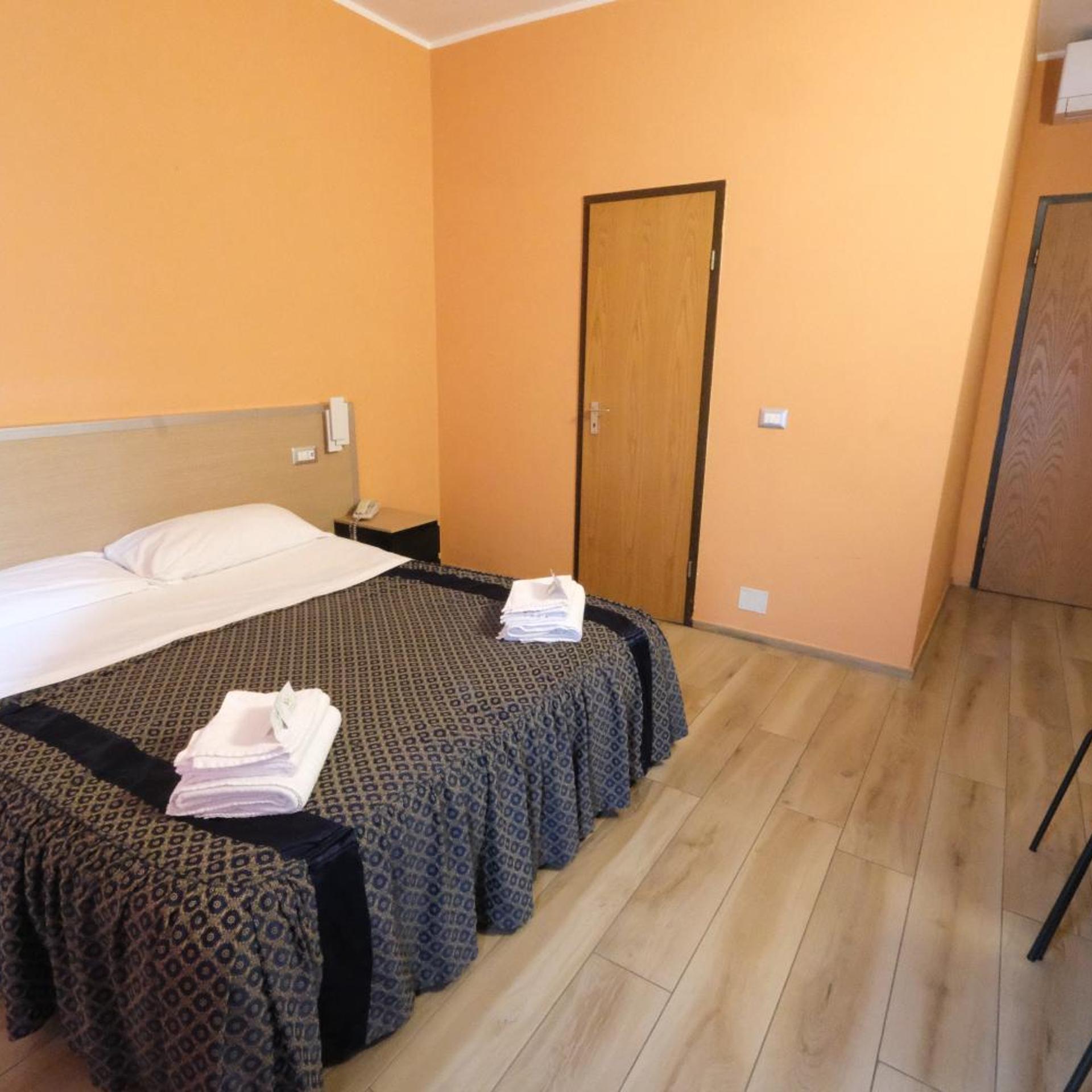 غرفة بسرير مزدوج، Hotel Lugano 8/10