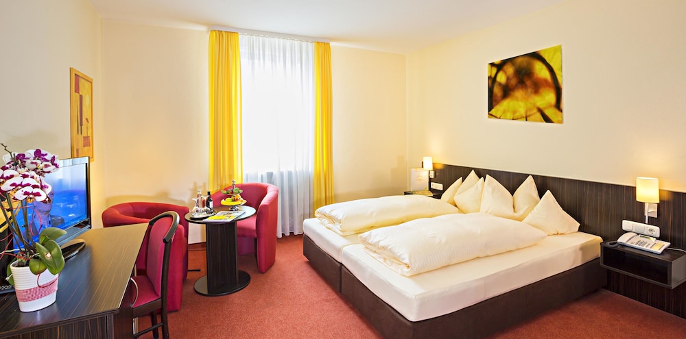 HOTEL SONNENGARTEN 7/60