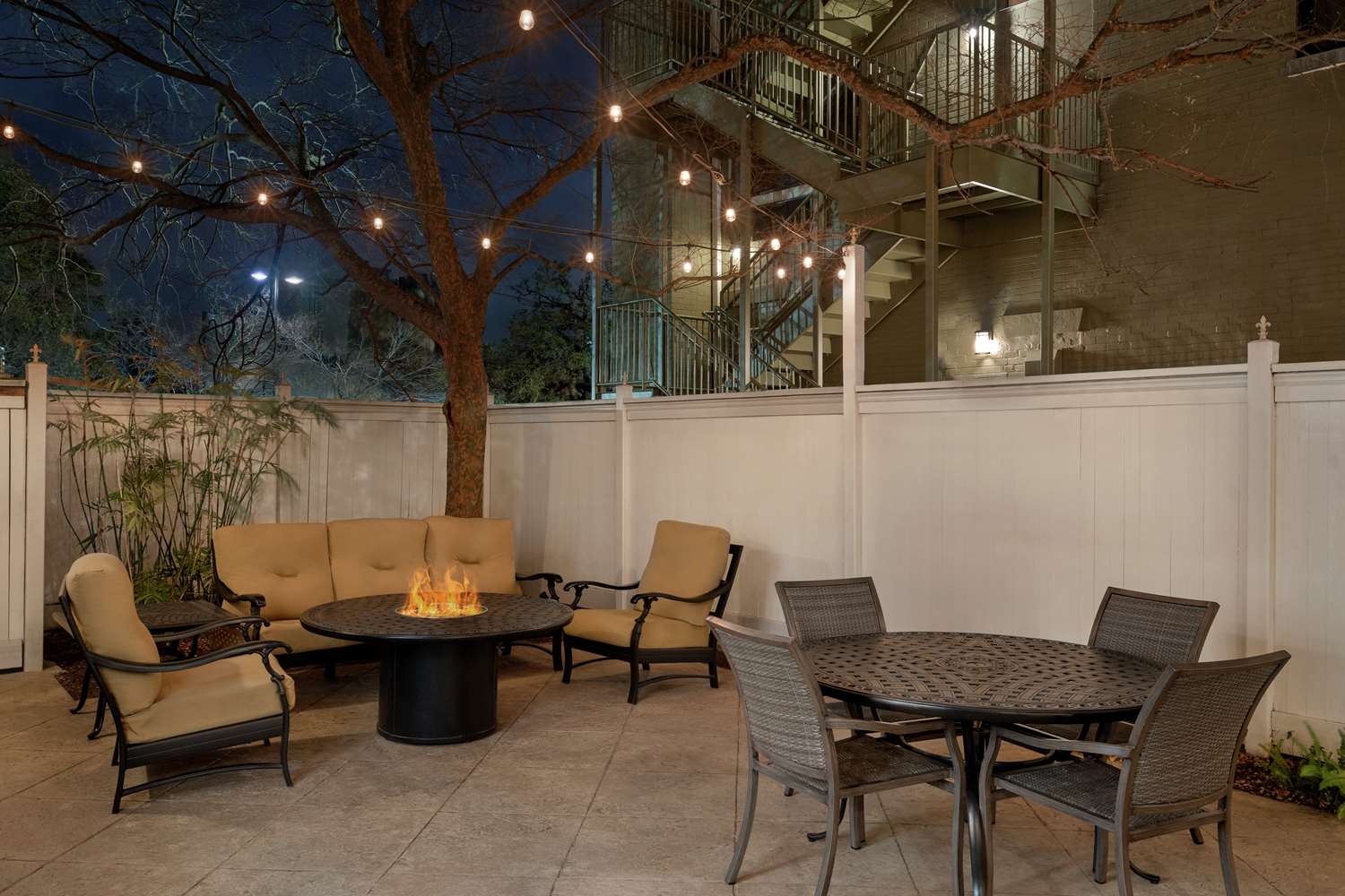 Hampton Inn New Orleans St Charles Ave Garden District La 48/63