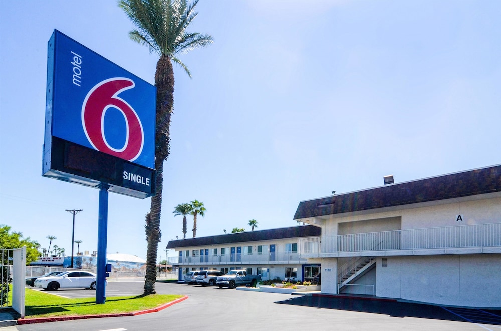 Motel6 Indio, CA - Palm Springs 9/39