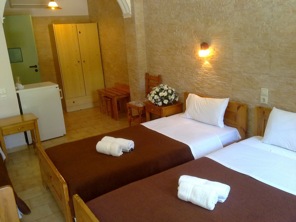Dimitris Villa Hotel 40/67