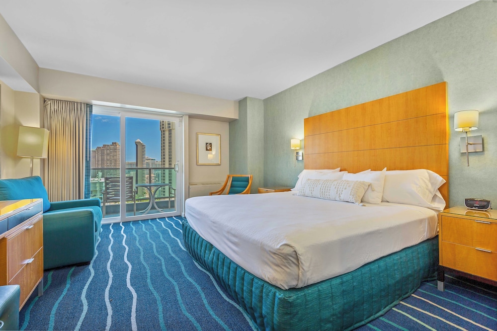 Castle at Ala Moana Hotel 26/59
