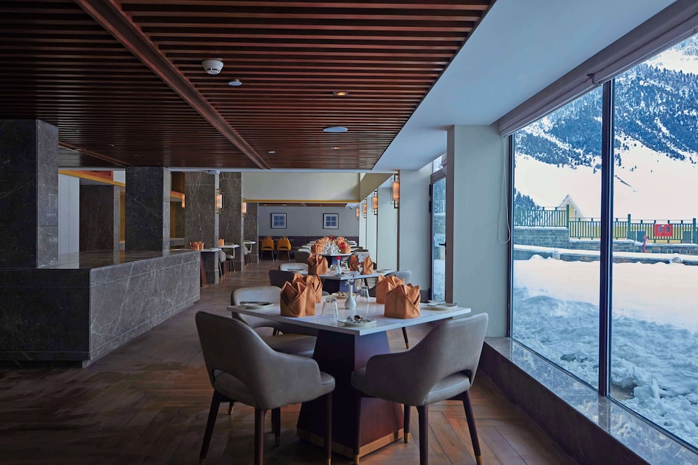 Radisson Sonamarg 27/36