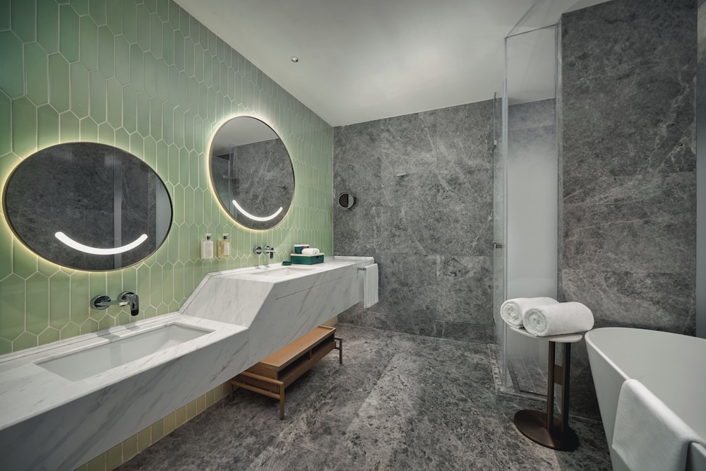 Kids Theme, Family, Single Bed, Holiday Inn Wuhan Tianhe Airport by IHG 2/3