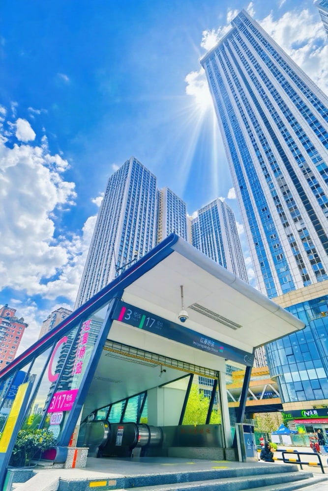 M Panda Tower Boutique Chengdu 54/61