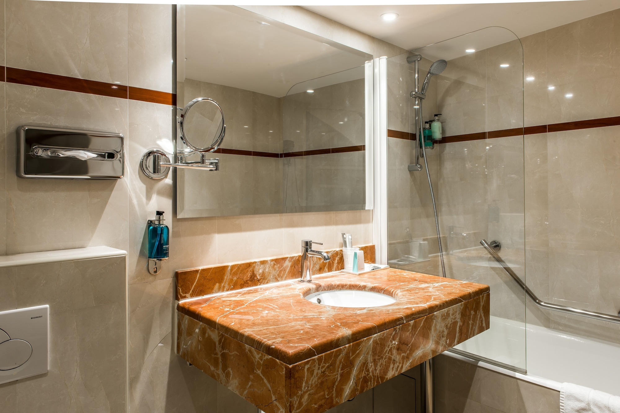 غرفة سوبيريور بسرير كوين، Hotel Jardin Le Brea 8/9