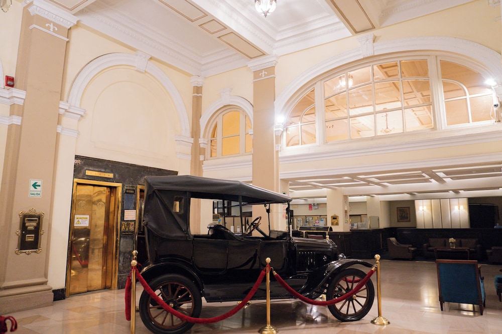 Gran Hotel Bolivar 8/50
