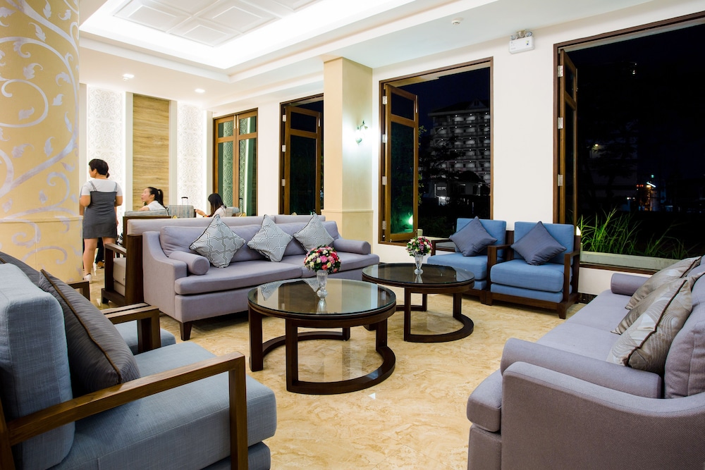 Aiyara Palace 44/63